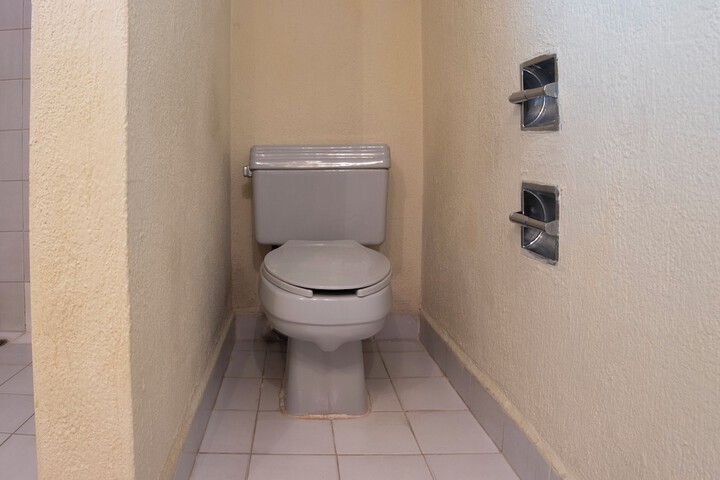 Room 70 of 182