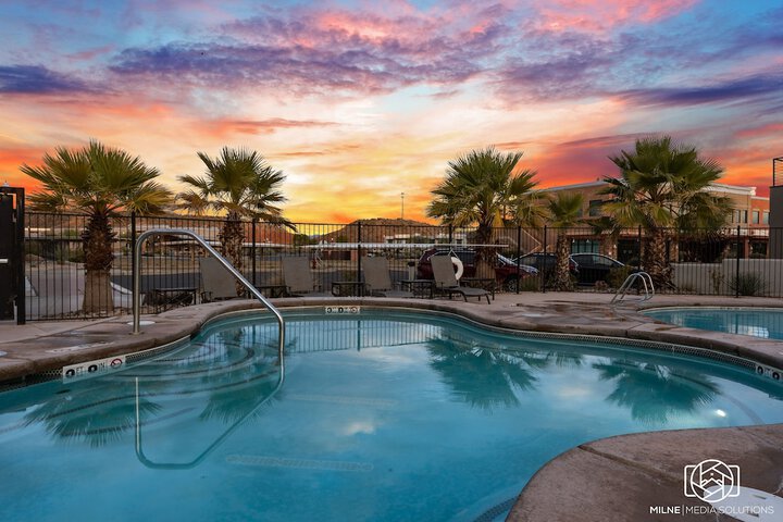 Pool 24 of 42