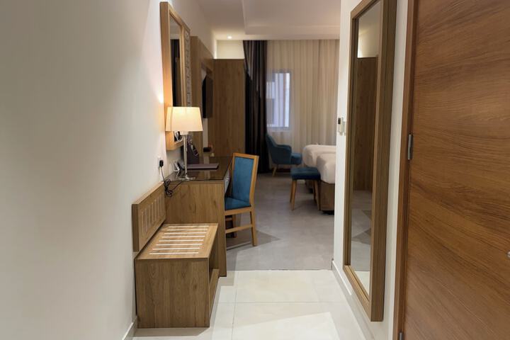 Room 38 of 74