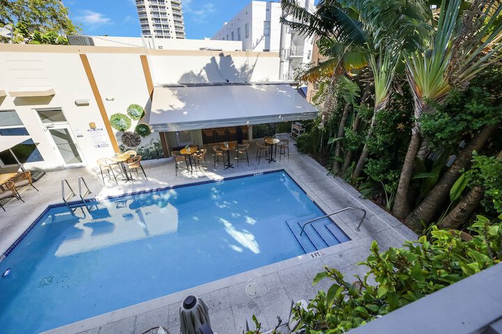 Pool 28 of 43