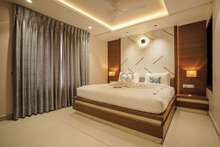 Room 6 of 34