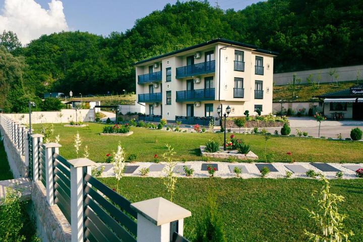 Hotel Alibabin Raj