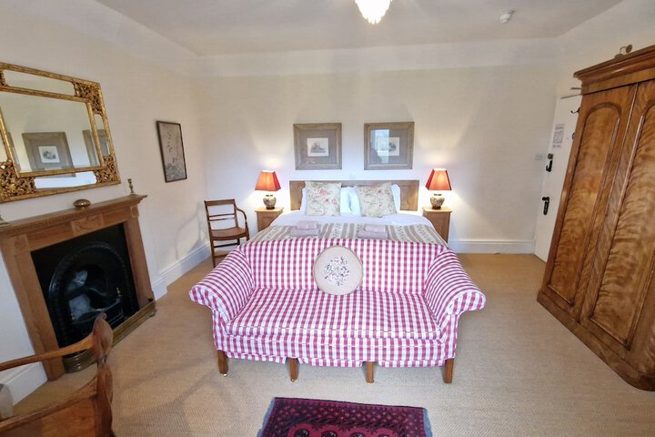 Room 16 of 47