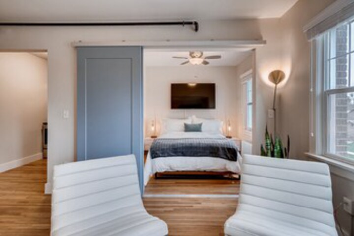 Room 26 of 61