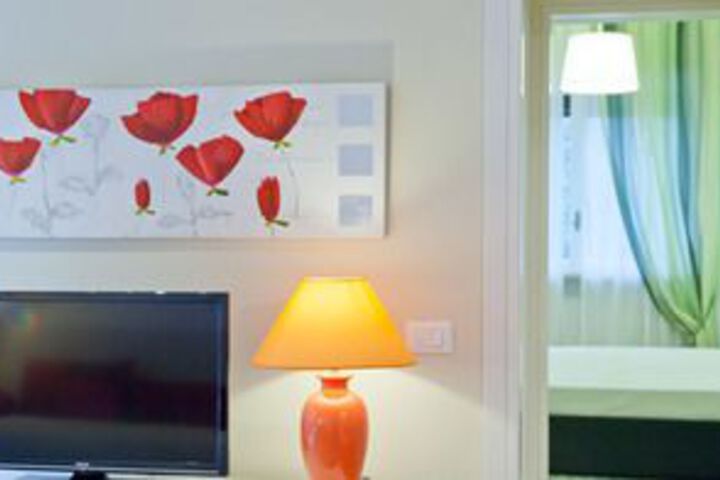 Room 15 of 16
