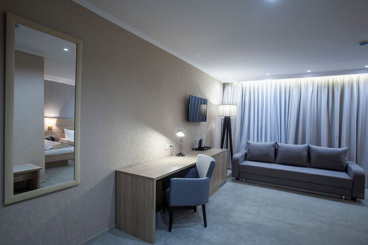 Room 14 of 24