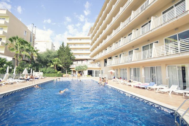 Pool Hotel