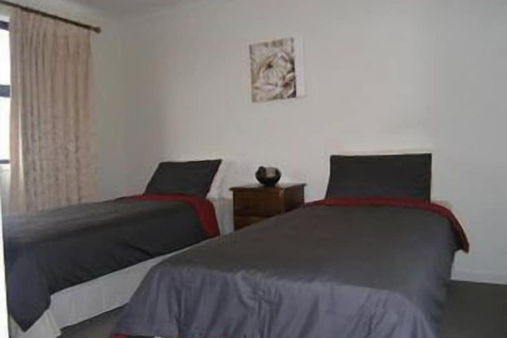 Room 3 of 12