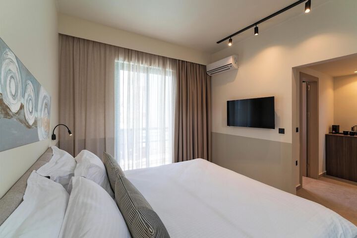 Room 17 of 78