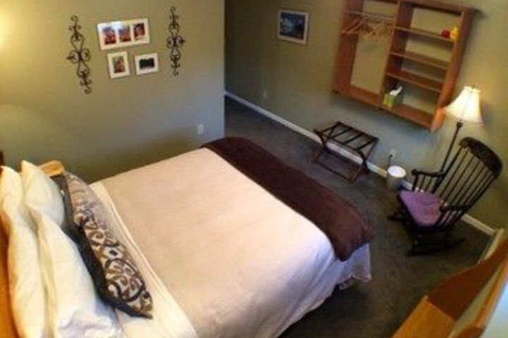 Room 15 of 19