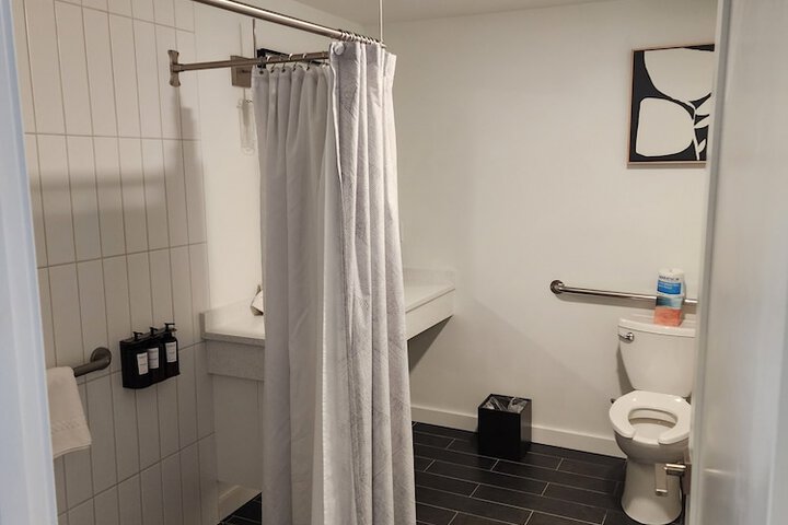 Room 66 of 81