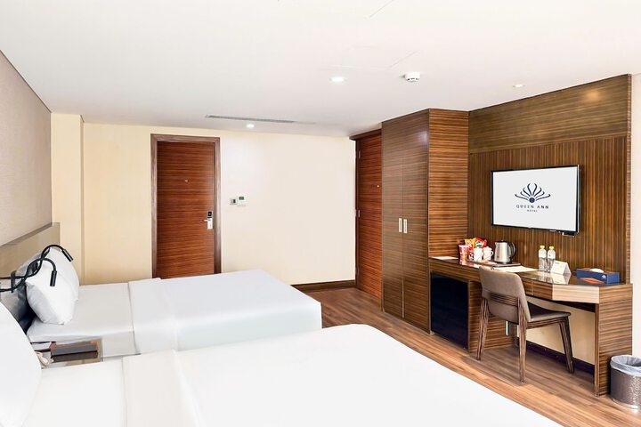 Room 29 of 62