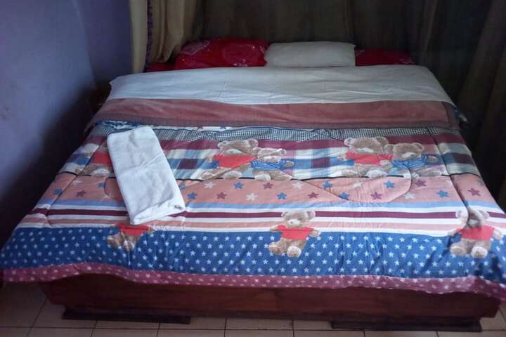 Room 5 of 10