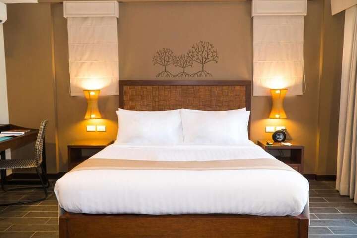 Room 9 of 43