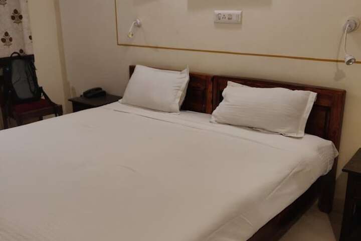 Room 3 of 14