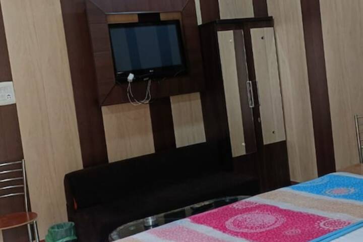 Room 15 of 17