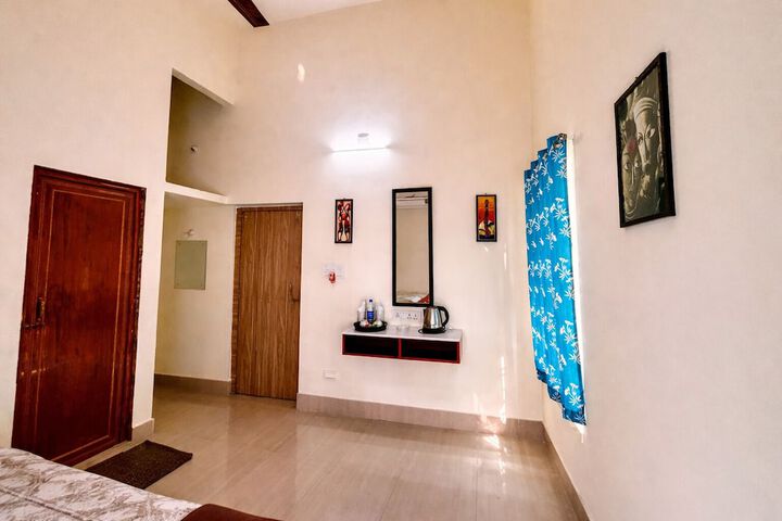 Room 14 of 22