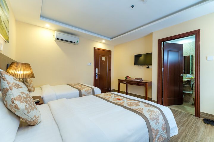 Room 15 of 72