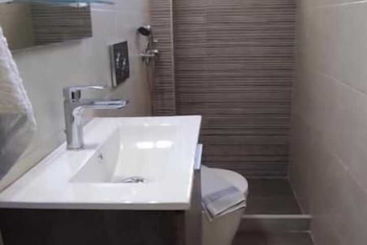 Room 46 of 60
