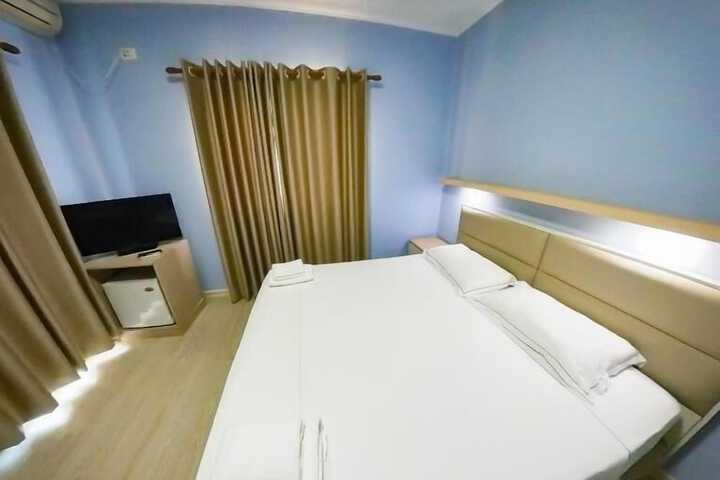 Room 14 of 51