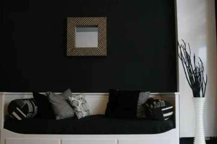 Room 5 of 14