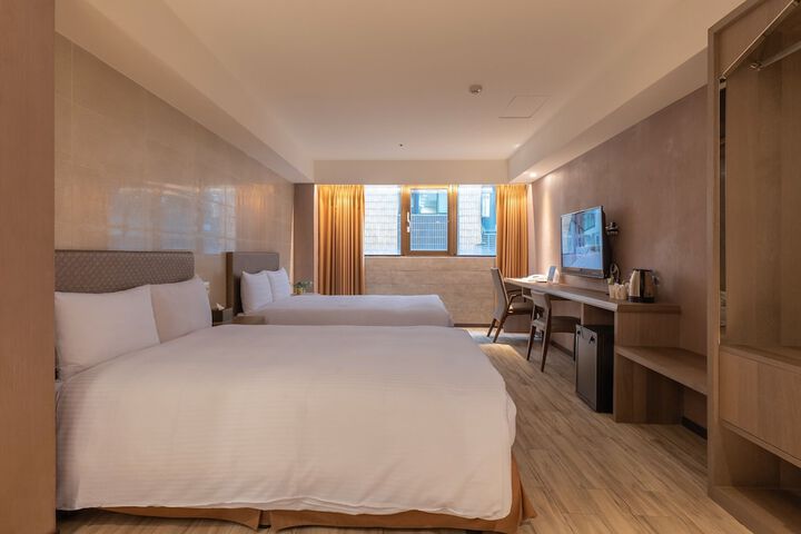 Room 43 of 87