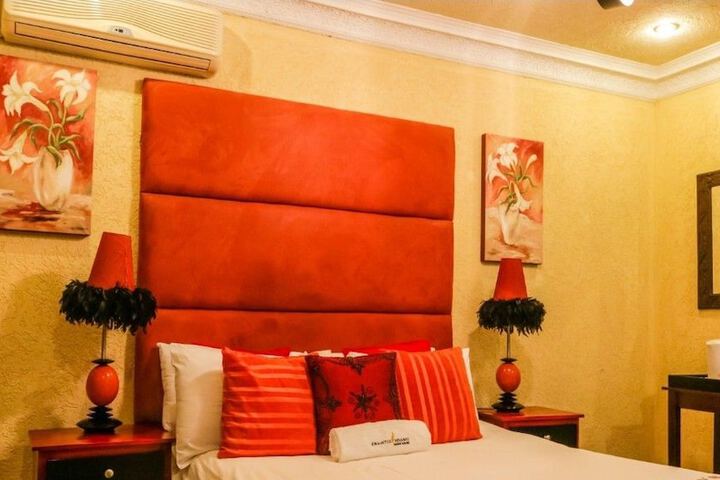 Room 14 of 28