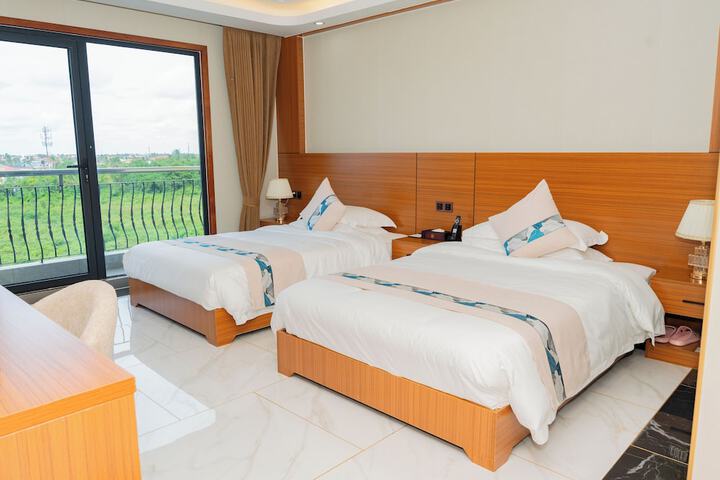 Room 2 of 13
