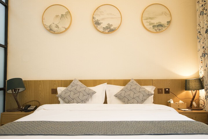 Room 4 of 21
