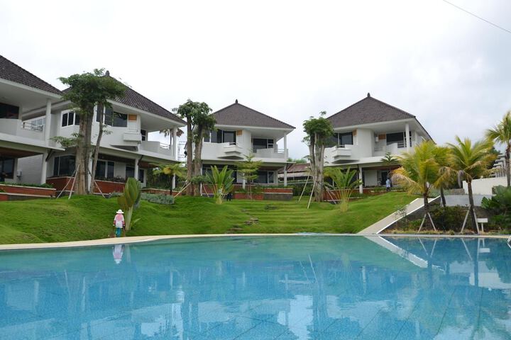 Pool 45 of 74
