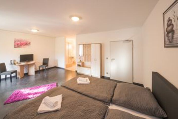Room 21 of 69