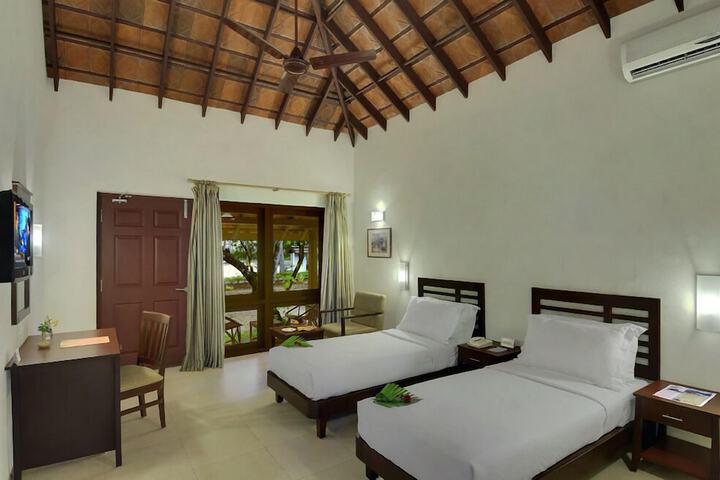 Room 4 of 42