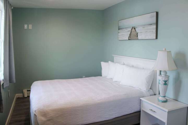 Room 8 of 111