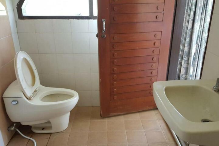 Room 3 of 26