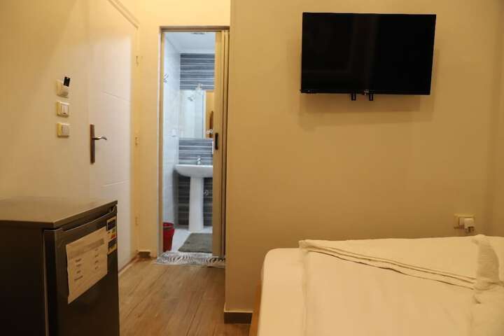 Room 31 of 137