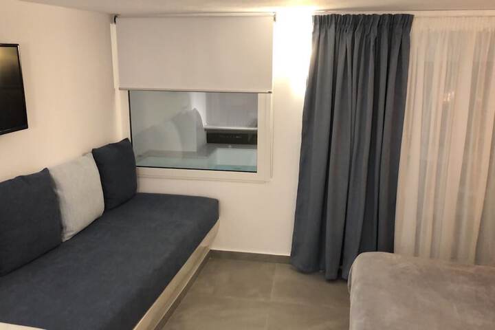 Room 31 of 60