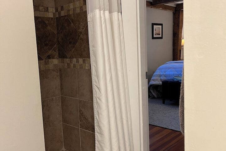 Room 48 of 64