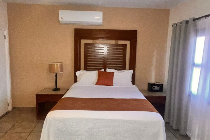 Room 20 of 112