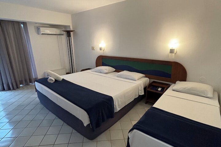 Room 20 of 64