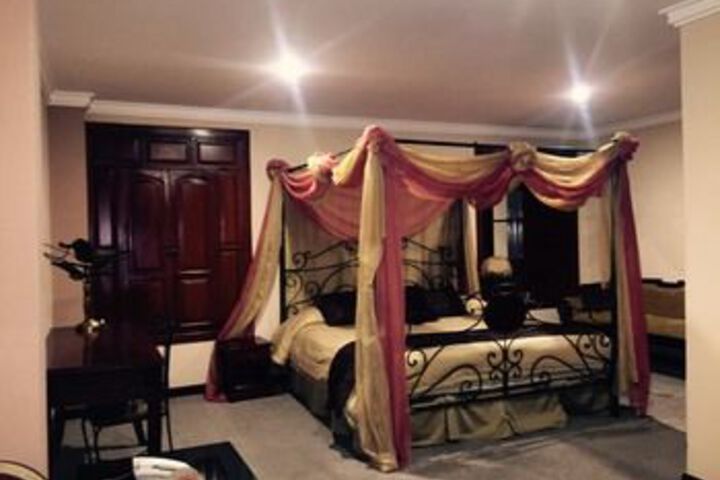 Room 15 of 31
