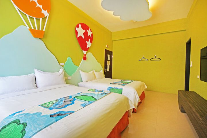 Room 9 of 57
