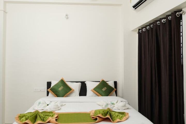 Room 12 of 23