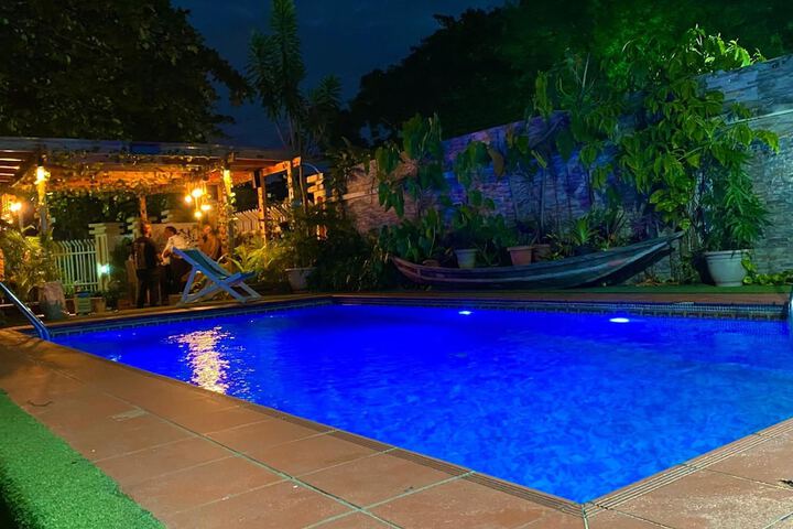 Pool 24 of 38