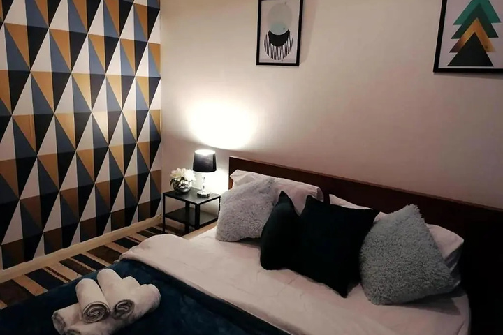 Room 2 of 15
