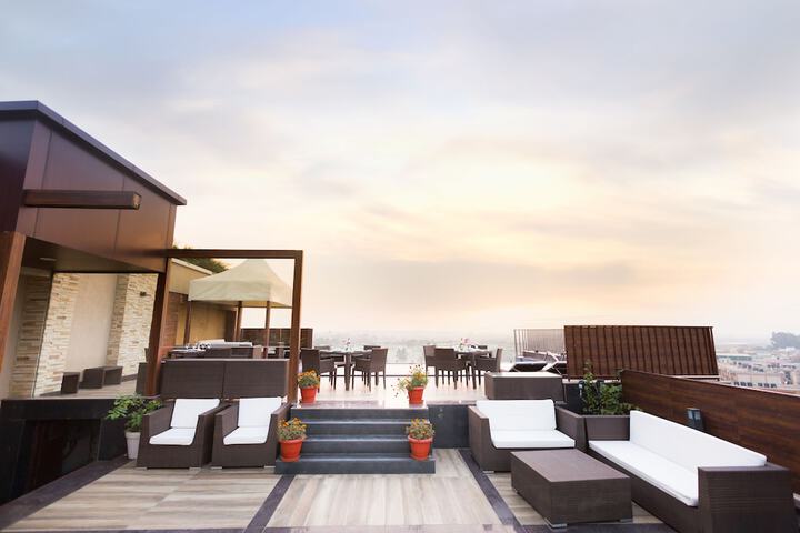 Terrace/Patio 29 of 39