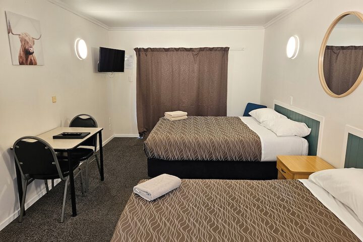 Room 37 of 63