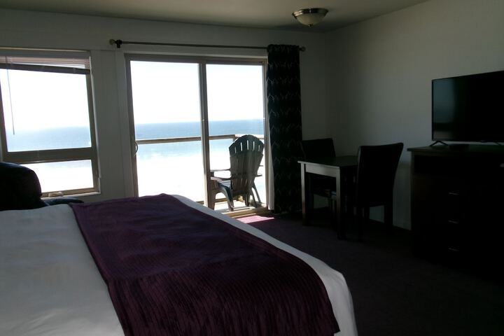 Room 38 of 165