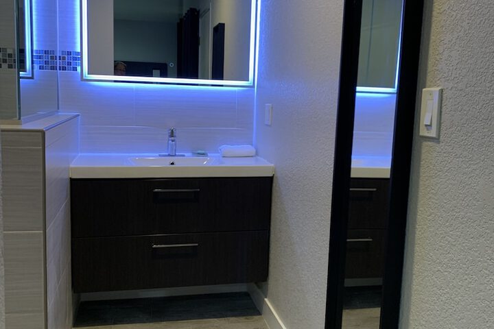 Bathroom sink
