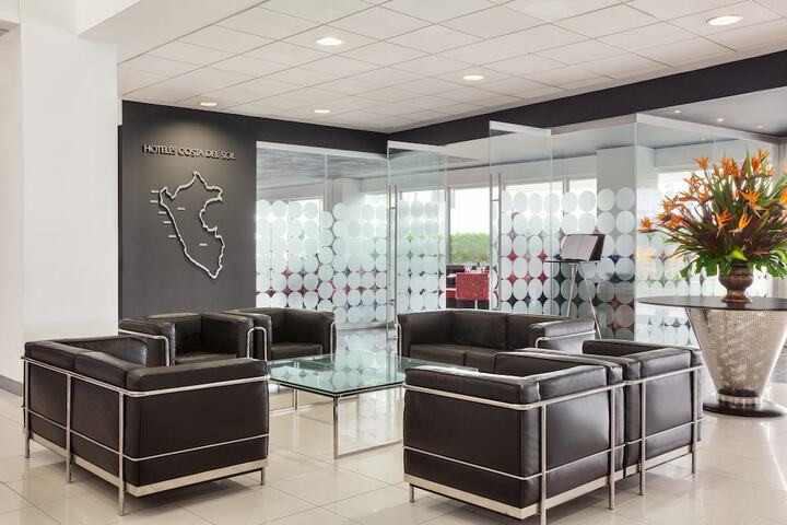 Lobby Entry