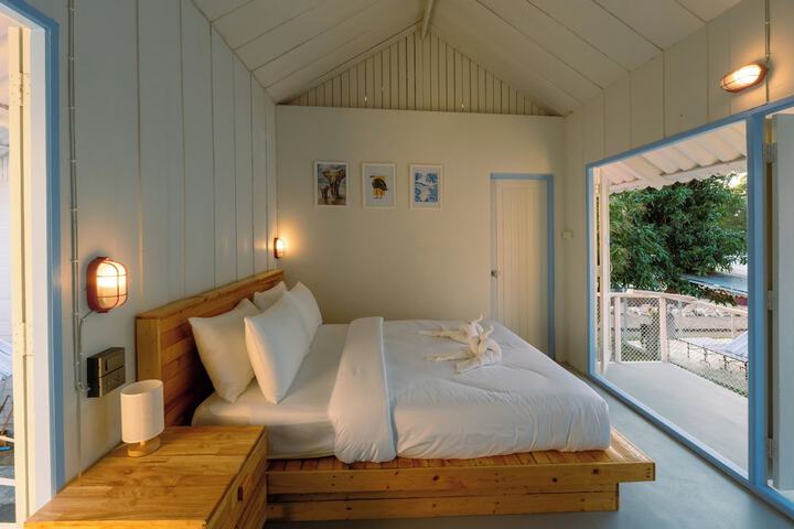Room 25 of 70